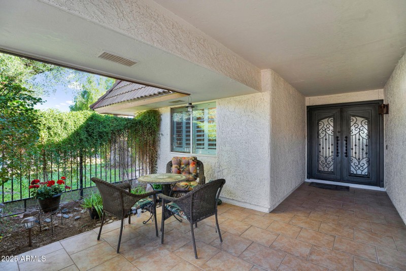 5-web-or-mls-12405 S Potomac St-5