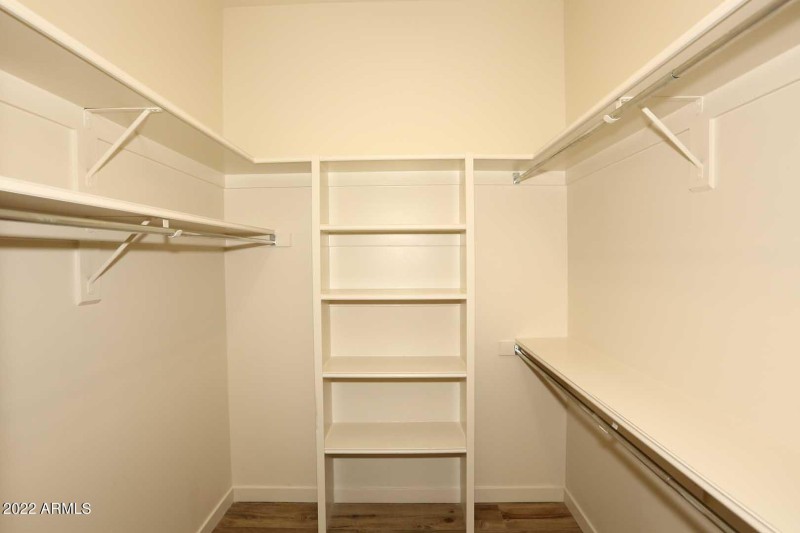 Master Bedroom-Closet
