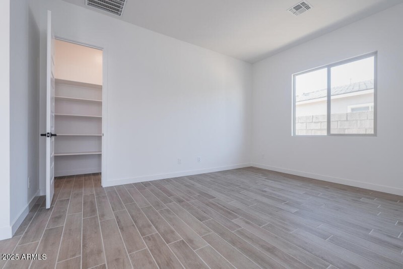 Tri Pointe Whispering Hills 94 - Game Ro