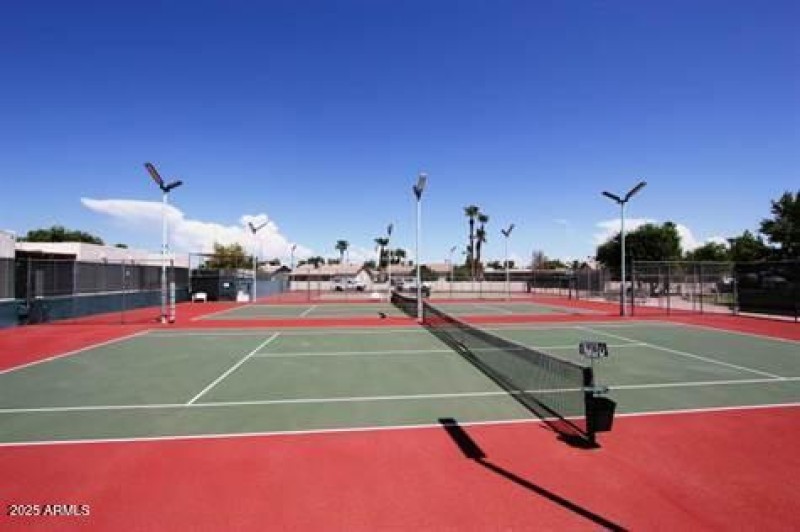 12 Tennis Courts