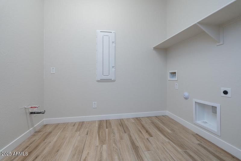 Tri Pointe Whispering Hills 98 - Laundry