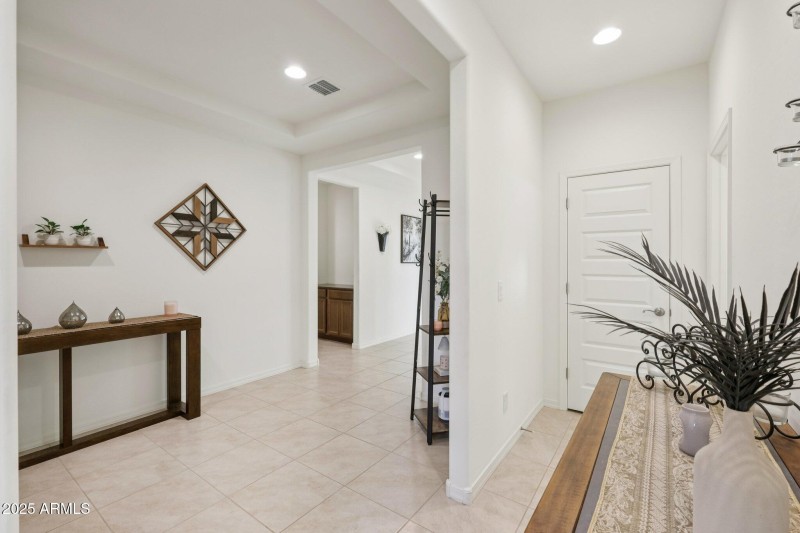 24-web-or-mls-E Pivot Peak-S0611-024