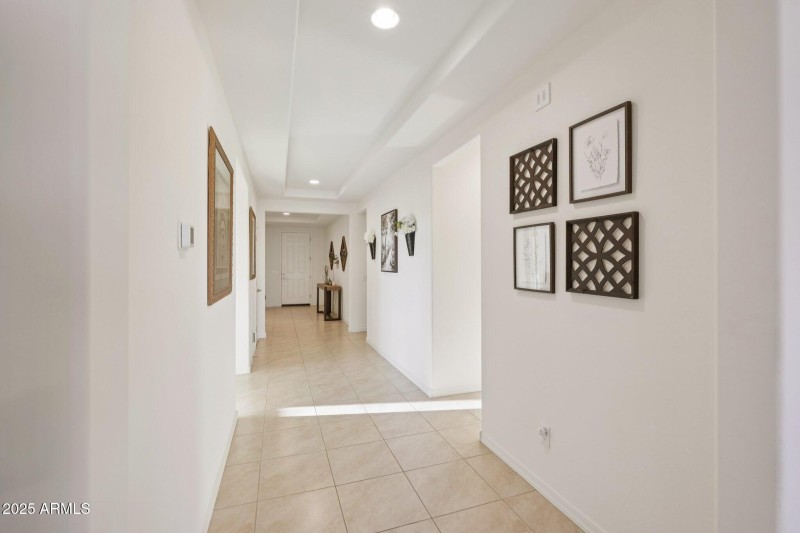 30-web-or-mls-E Pivot Peak-S0611-030