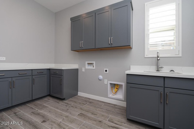 Tri Pointe Whispering Hills 122 - Laundr