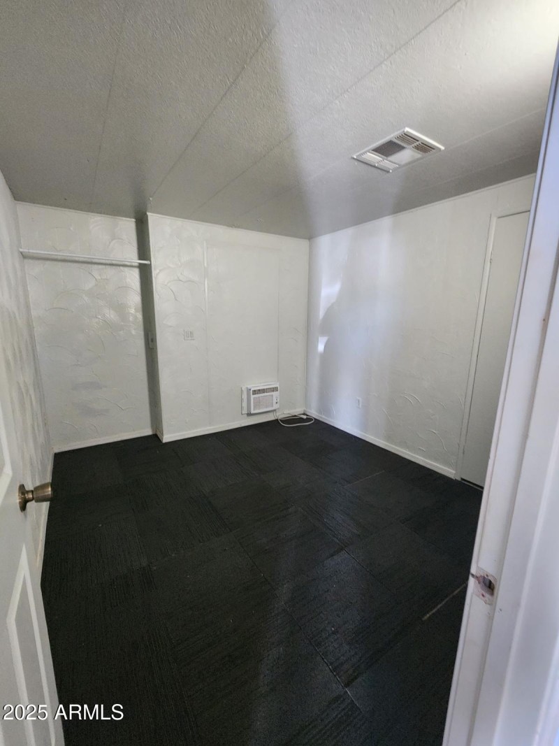 ca8b500d-c0f5-40e3-806a-e9d87f47fc5b