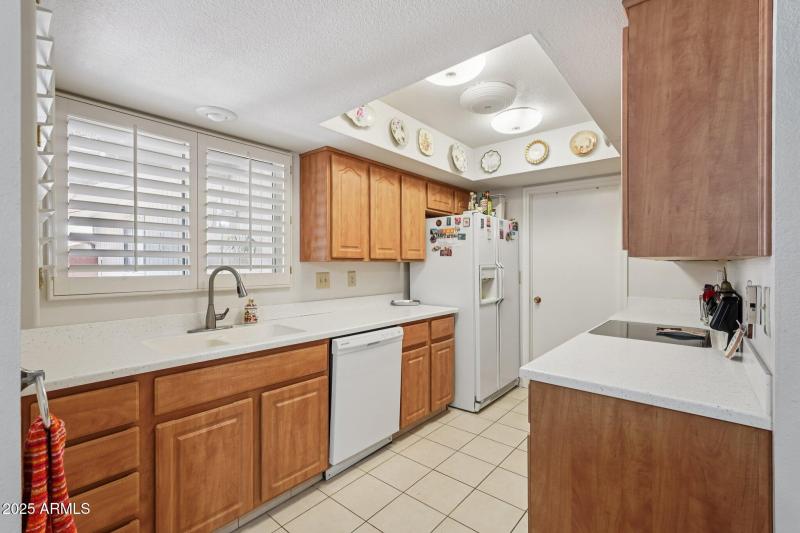 17-web-or-mls-W Countryside Dr-S0611-017