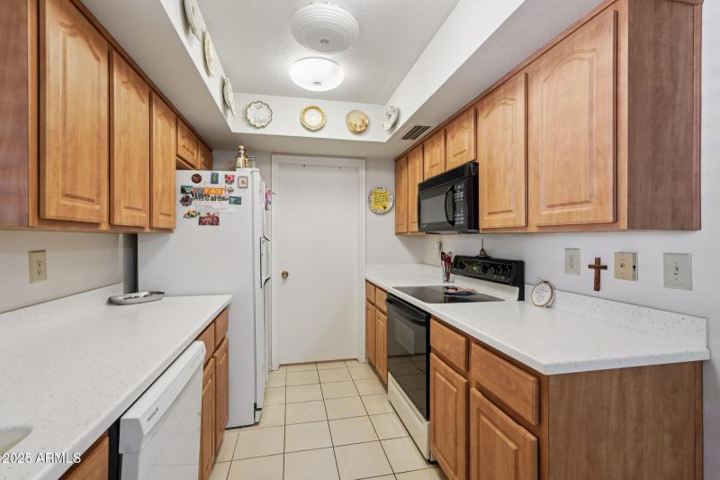 18-web-or-mls-W Countryside Dr-S0611-018