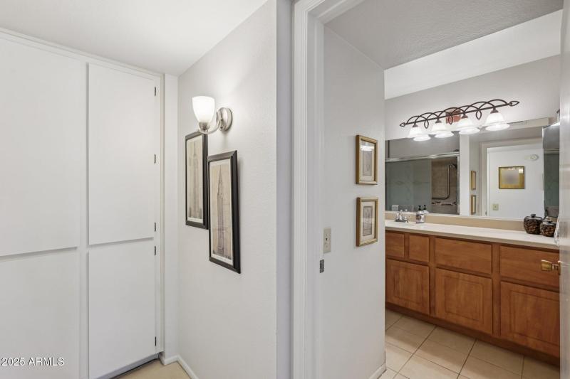 27-web-or-mls-W Countryside Dr-S0611-027