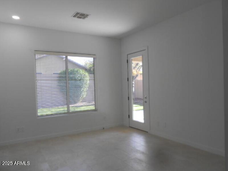 26811 N 41st Ct pic 17