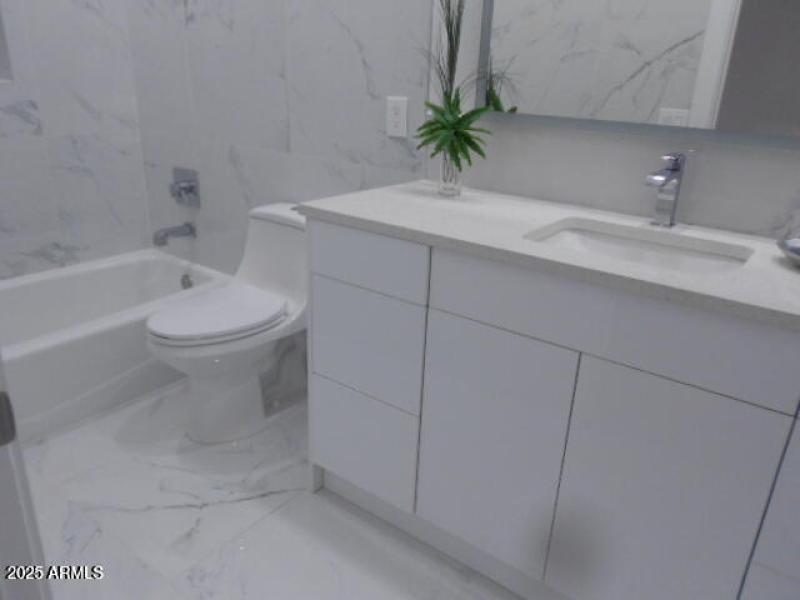 26811 N 41st Ct pic 13