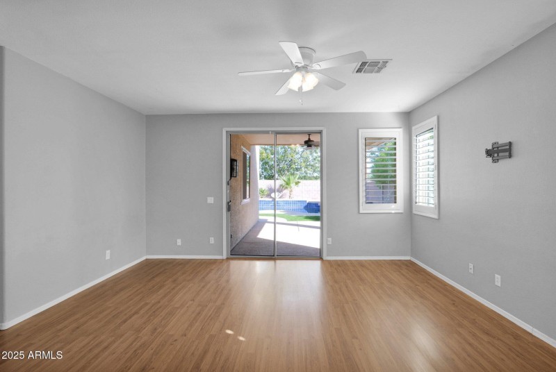 8-web-or-mls-P1044239