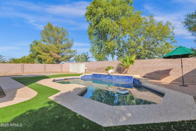 28-web-or-mls-P1044267