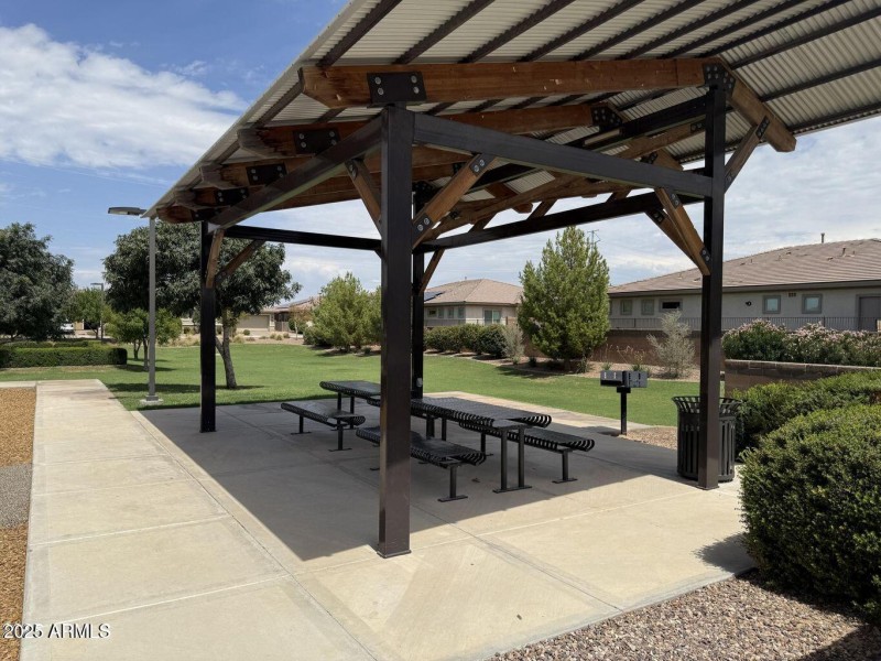 20250908003707189637000000-o