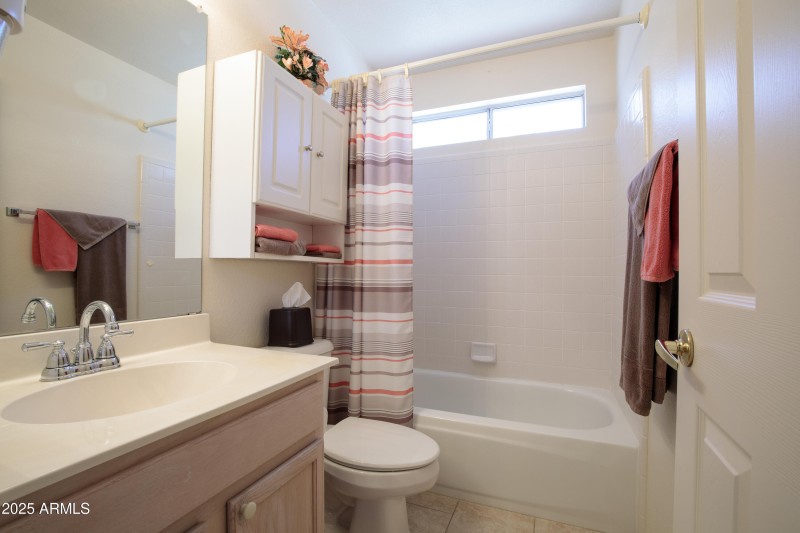 1941 E Kerby Farms Rd-21