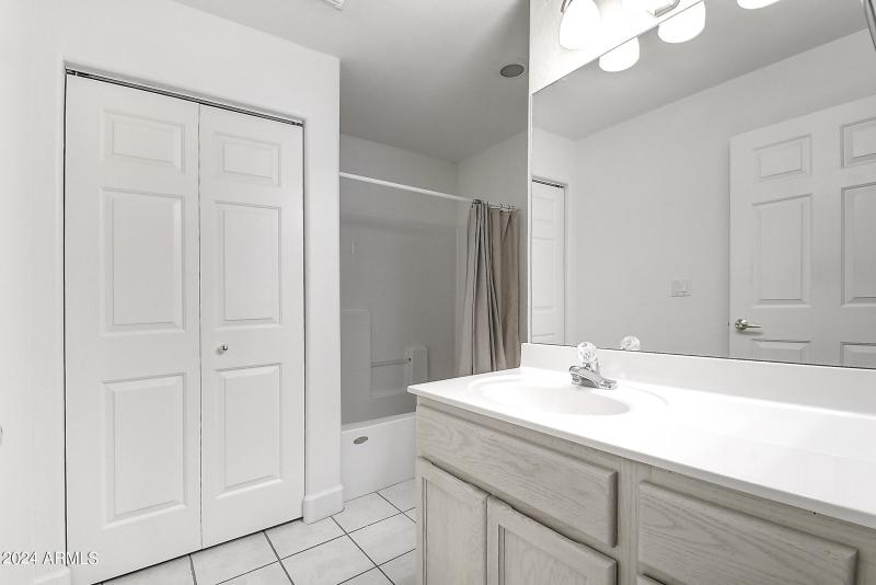 16357 E Arrow Dr Unit 106 (14)