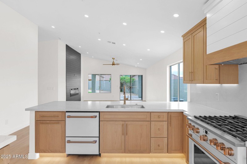 11-web-or-mls-P1326948