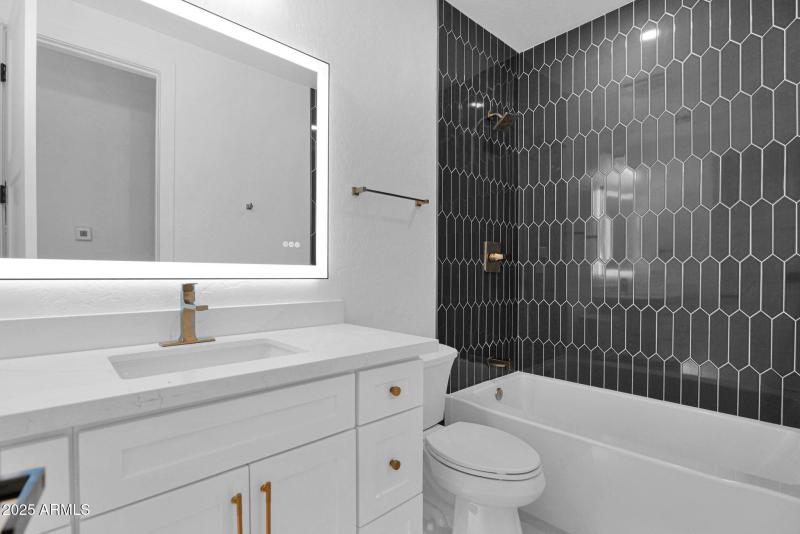 24-web-or-mls-P1326971