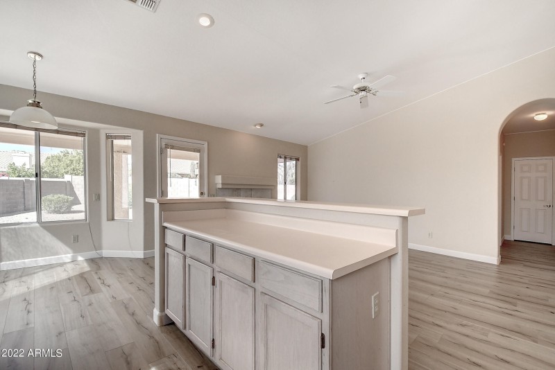 16205 E Glenpoint Dr (18)