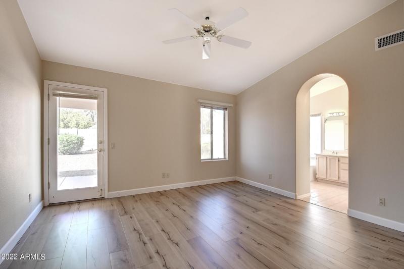 16205 E Glenpoint Dr (19)