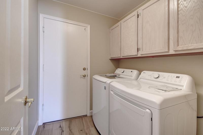 16205 E Glenpoint Dr (28)