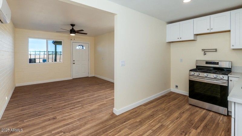 50644 N 1st St Aguila AZ HR-15