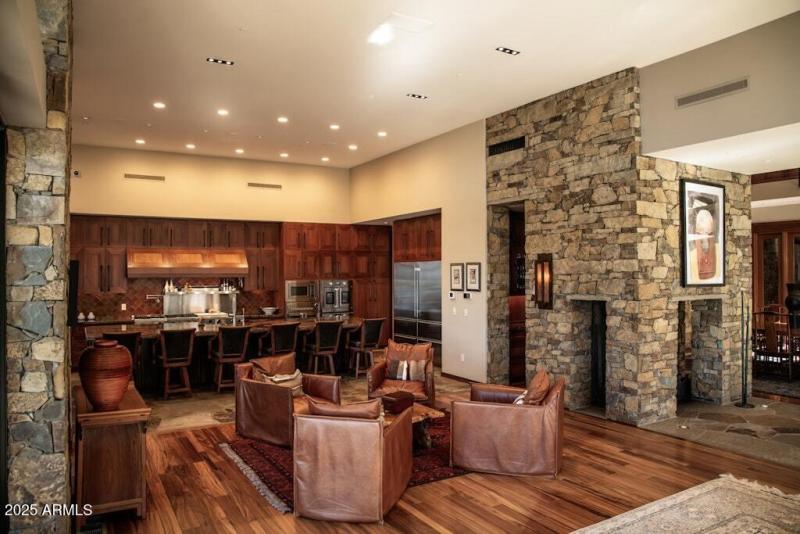 Lauren 11225 E Whispering Ridge (12)