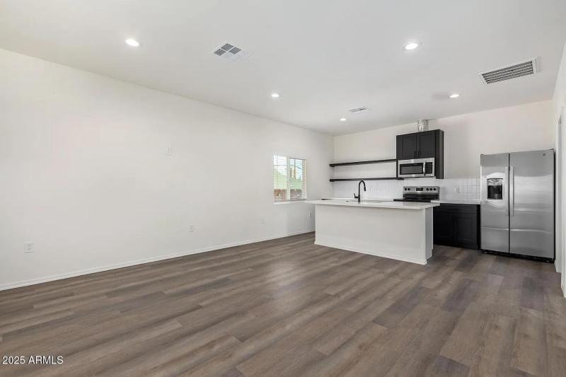 d9acde96be5295c8569000f62253d208-uncropp