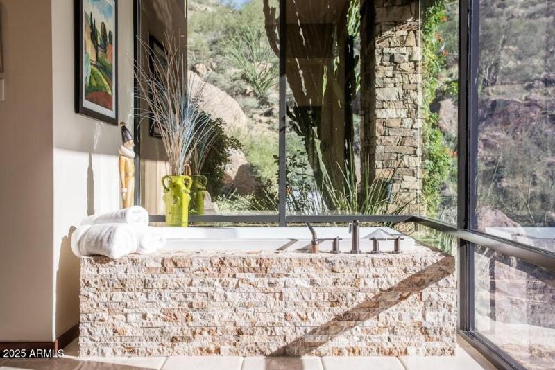 Lauren 11225 E Whispering Ridge (60)