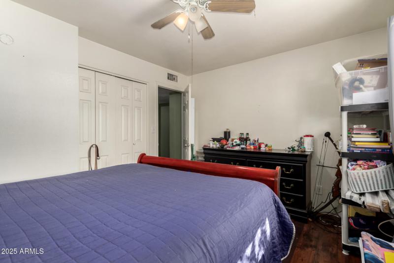 2nd Bedroom Closet location