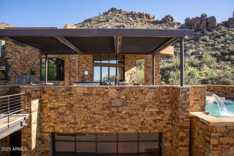 Lauren 11225 E Whispering Ridge (115)