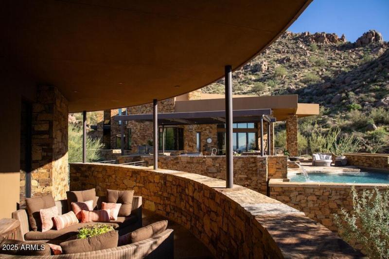 Lauren 11225 E Whispering Ridge (117)