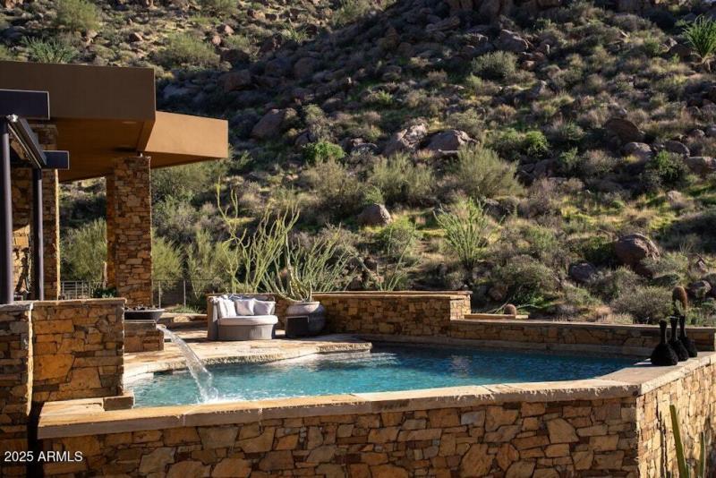 Lauren 11225 E Whispering Ridge (120)