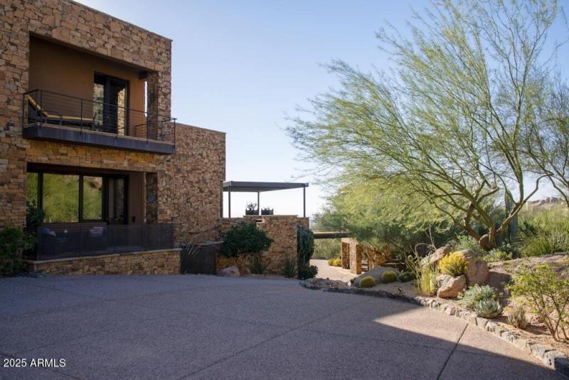 Lauren 11225 E Whispering Ridge (152)