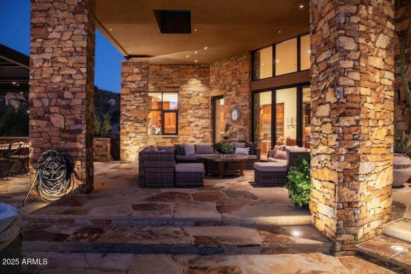 Lauren 11225 E Whispering Ridge (160)