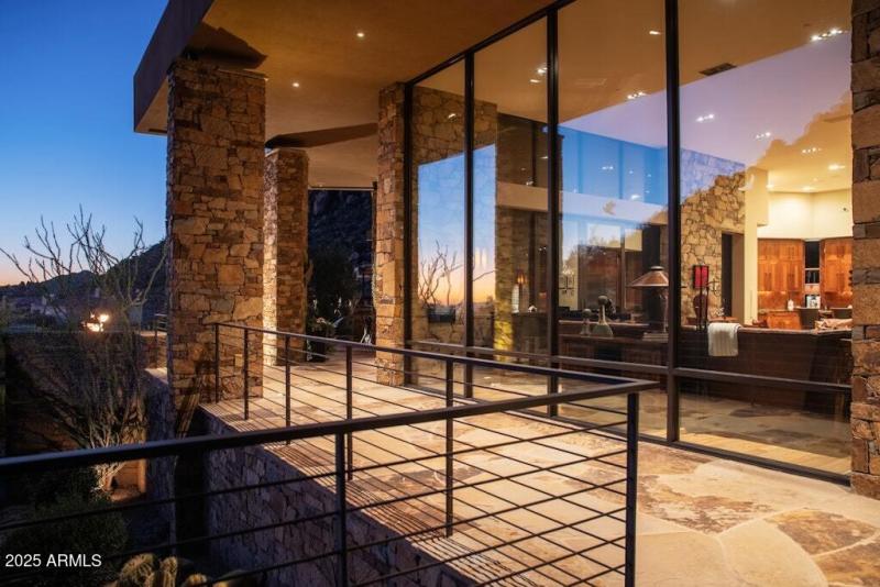 Lauren 11225 E Whispering Ridge (164)