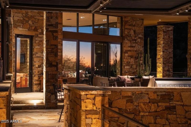 Lauren 11225 E Whispering Ridge (172)