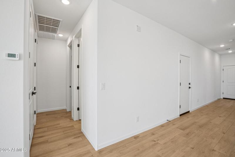 17-web-or-mls-La Senda Dr W-S0511-017