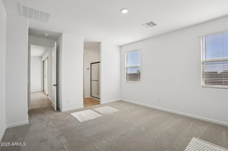 24-web-or-mls-La Senda Dr W-S0511-024