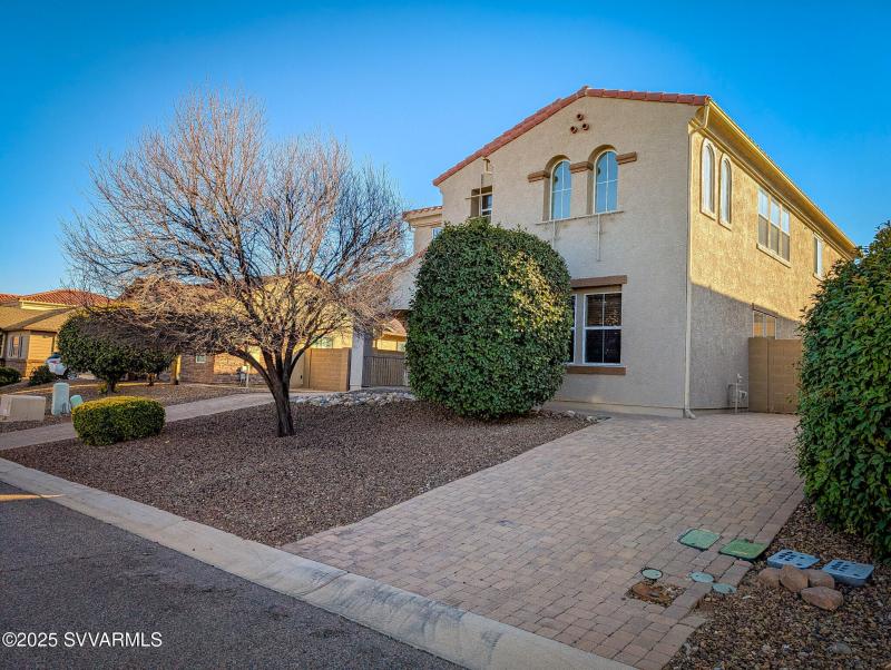 Driveway #2 455 Phelps (1)