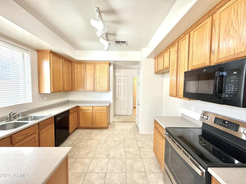 DJI_20251027_133744_757