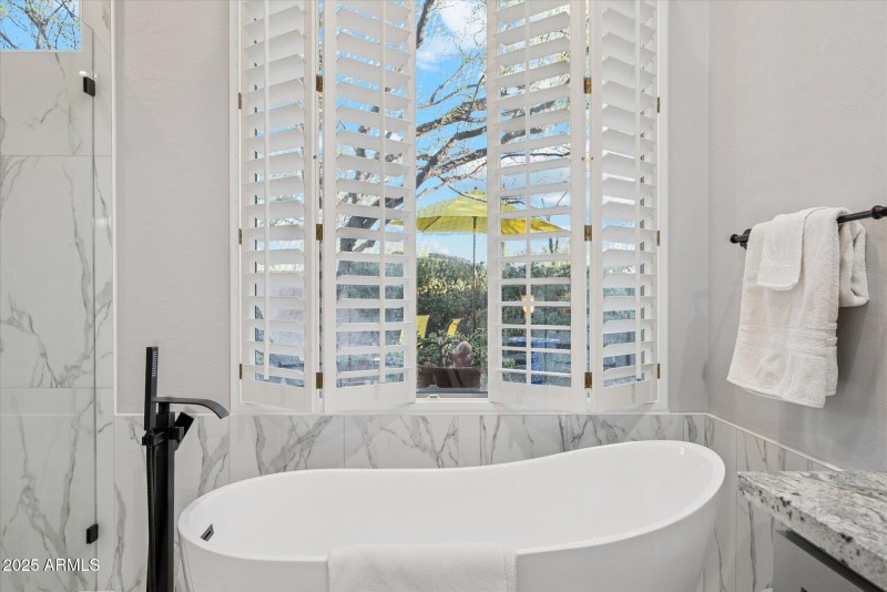 Separate Soaking Tub