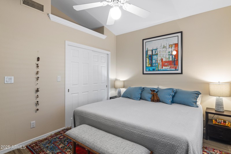 10115 E Bella Vista Dr-34