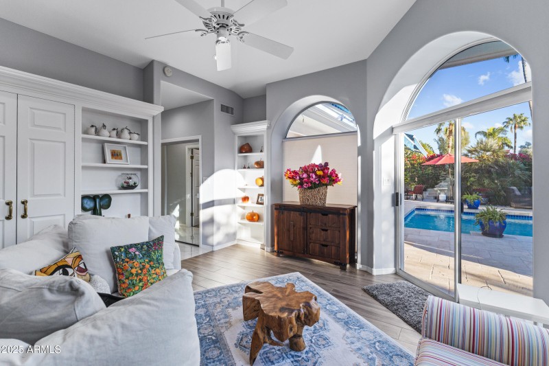 10115 E Bella Vista Dr-45