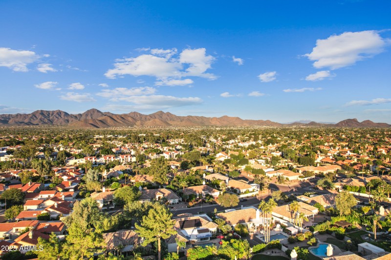 10115 E Bella Vista Dr-71