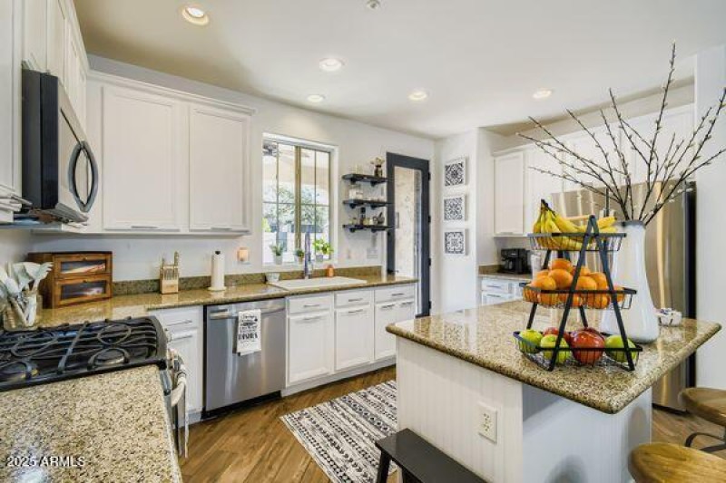 7419 W. Palo Brea Ln. Kitchen 3