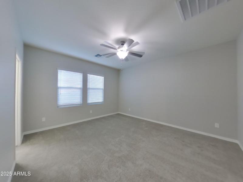 4_pc_TGUOxa4pLI_7p5Is13Cxo_layout_0