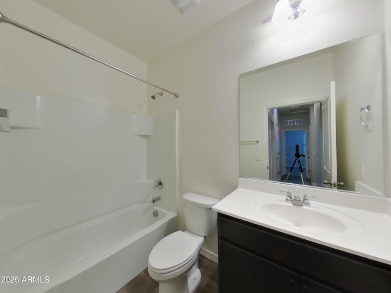 13_pc_lECHGu8y77_FOnZvETRXz_layout_0