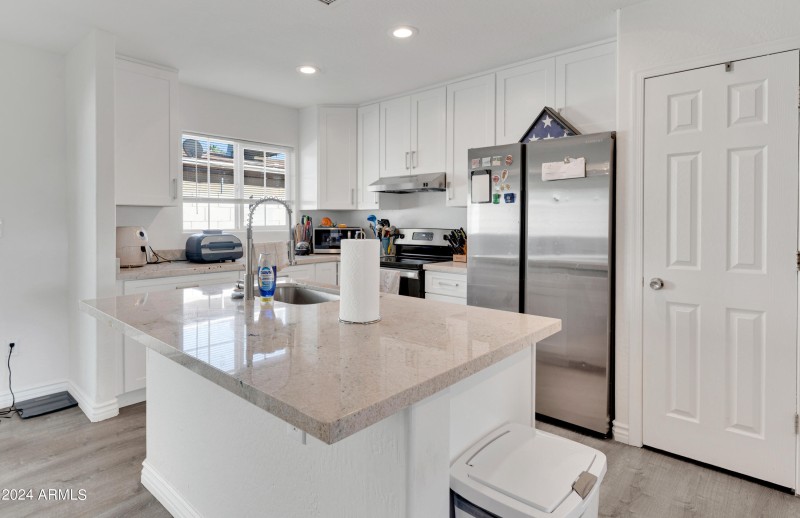 2702 East Juniper Avenue - Interior (5)