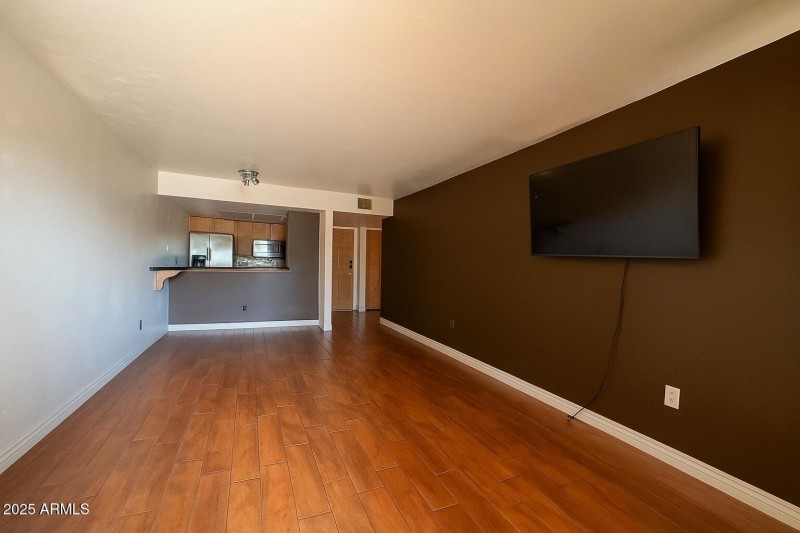 07B2AB09-BC92-4B1F-88A8-F5B1621DD629