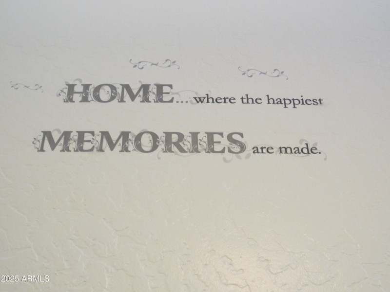 1071 Vista Grande 030